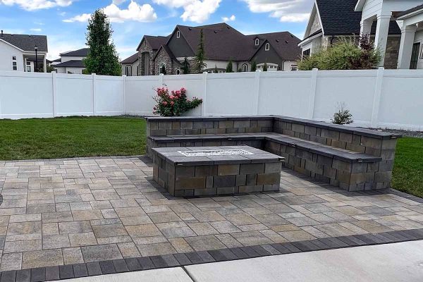 Outdoor patio in Calverton, 11933