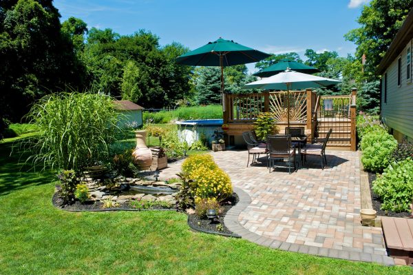 Our patio contractors working in Babylon